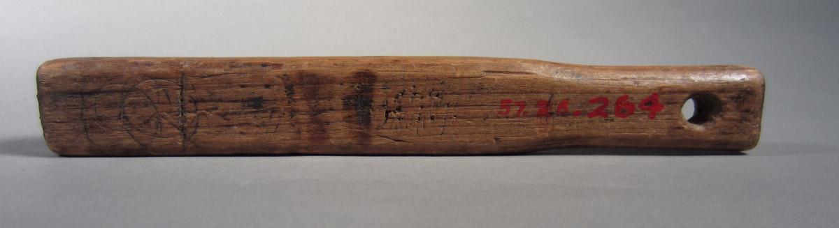 1957.0026.264 Leather strop, Top
