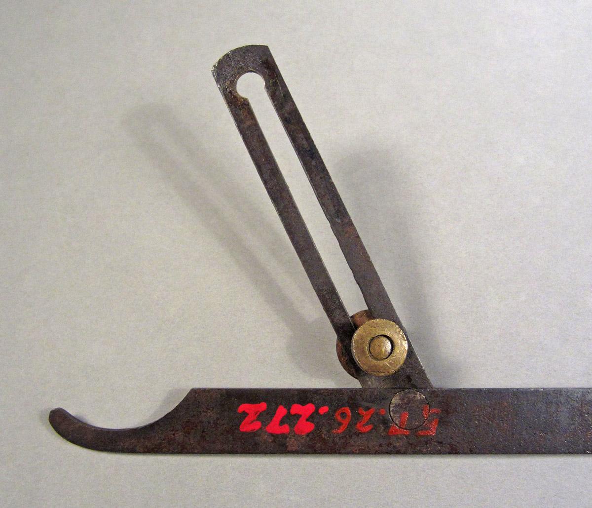 1957.0026.272, Rule, end 1 side 2