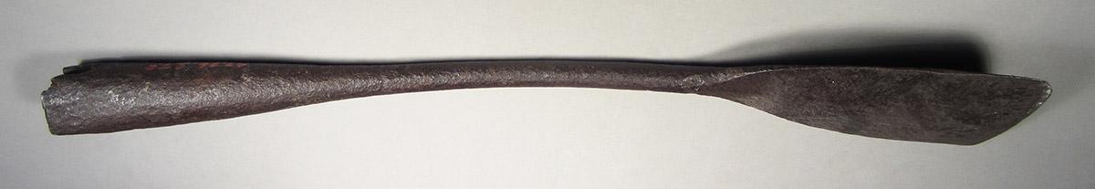 1957.0026.273, Boat spade, side 3