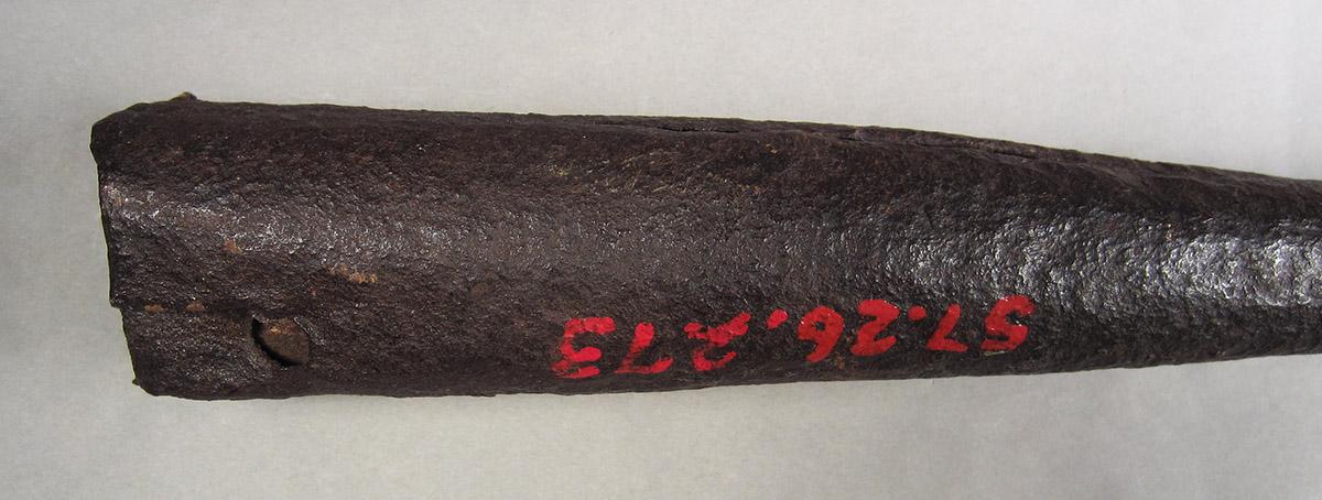 1957.0026.273, Boat spade, socket side 1