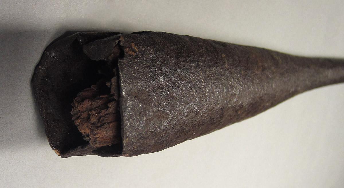 1957.0026.273, Boat spade, socket end