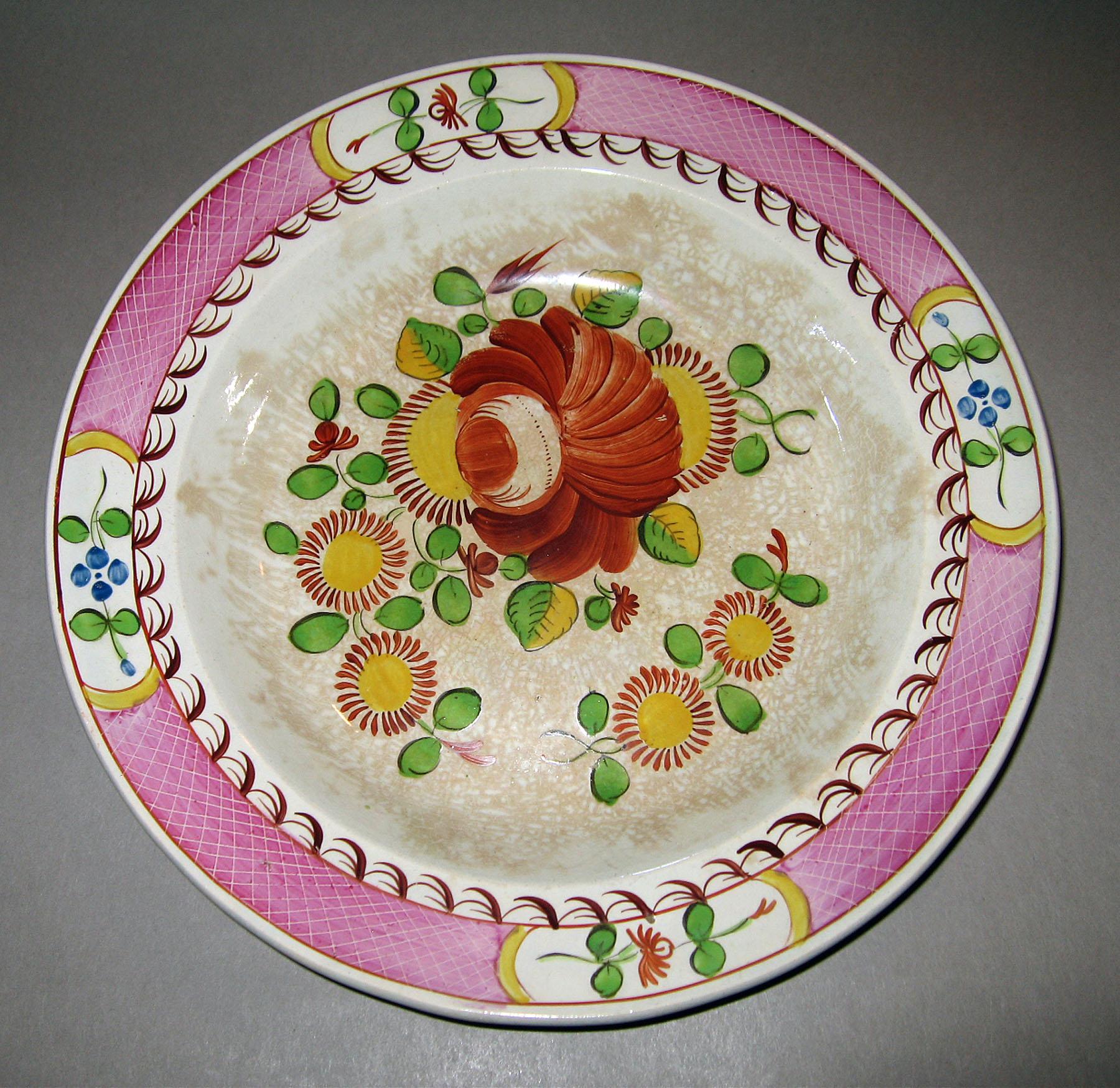1967.1009.002 Pearlware soup plate