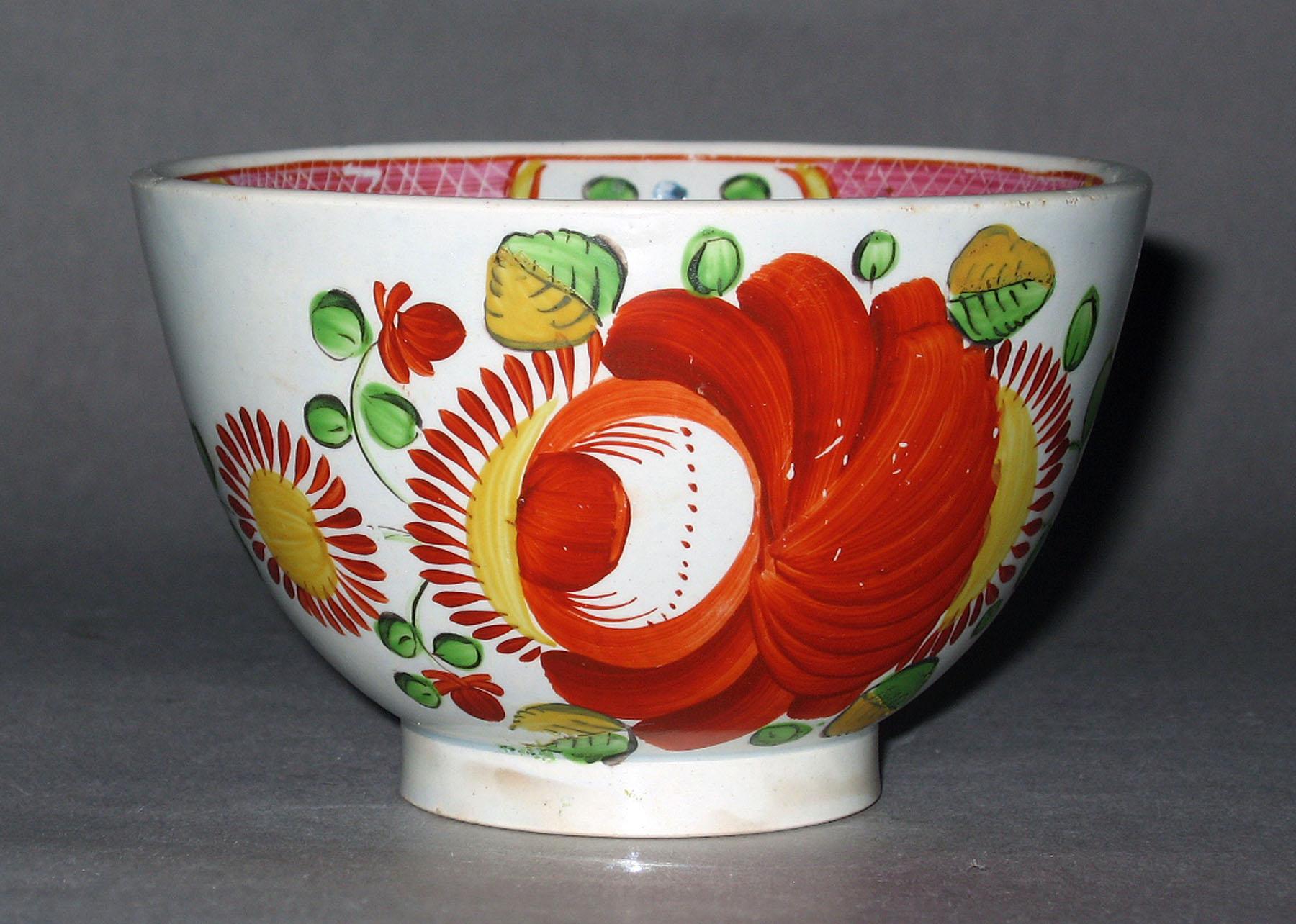 1967.1011.001 Pearlware teabowl