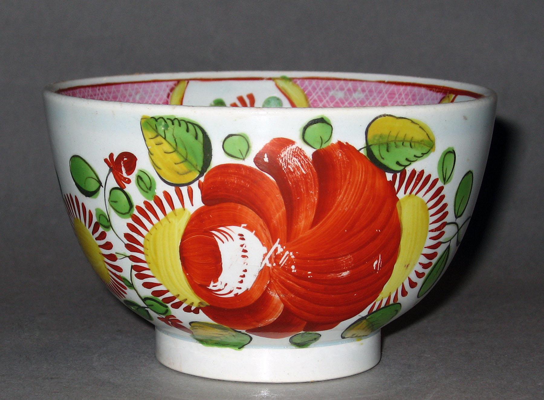 1967.1011.005 Pearlware teabowl