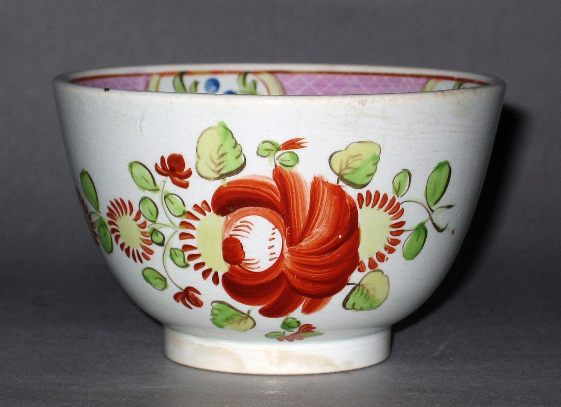 1967.1012.002 Pearlware teabowl