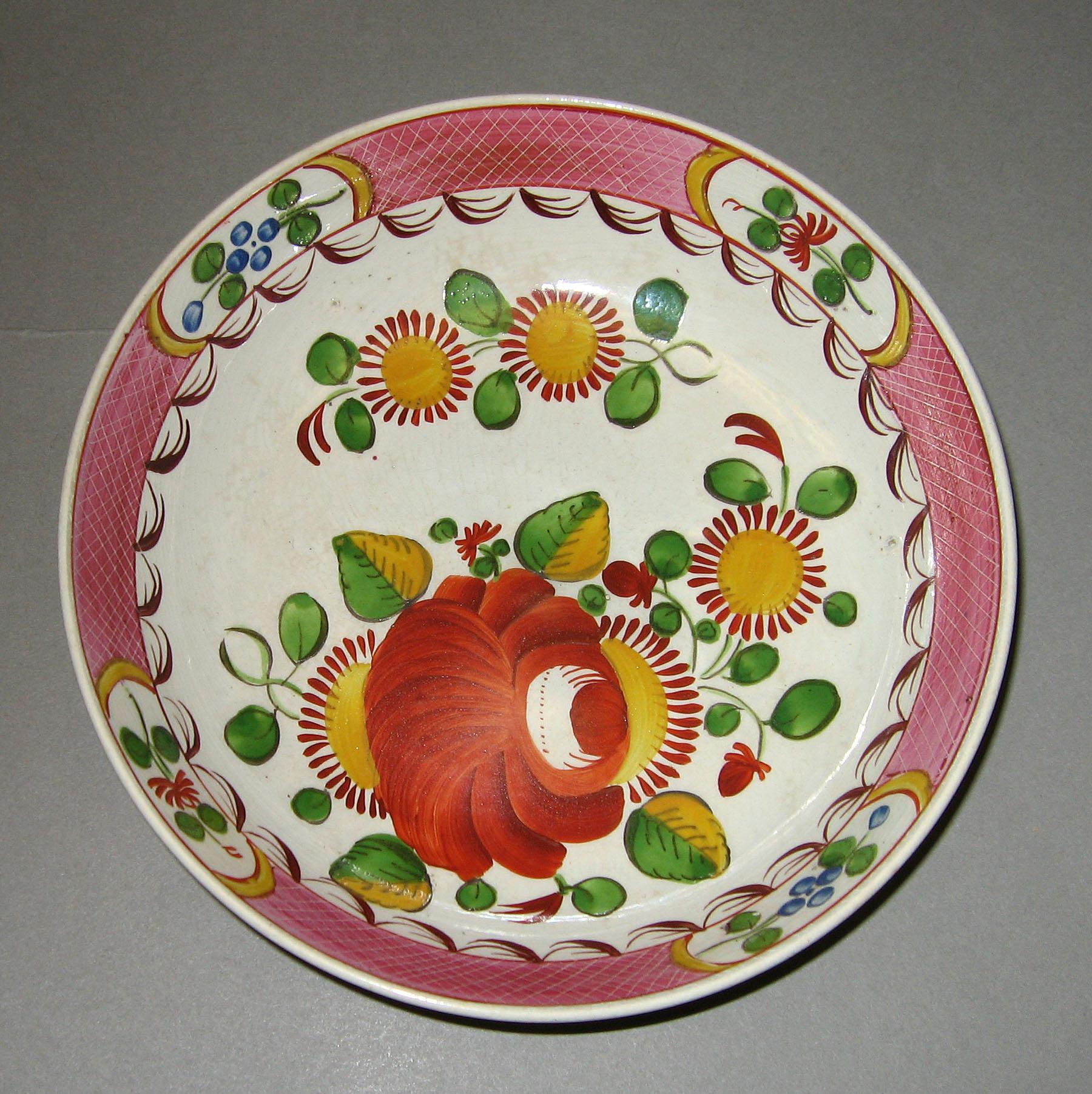 1967.1014.001 King's Rose pattern saucer
