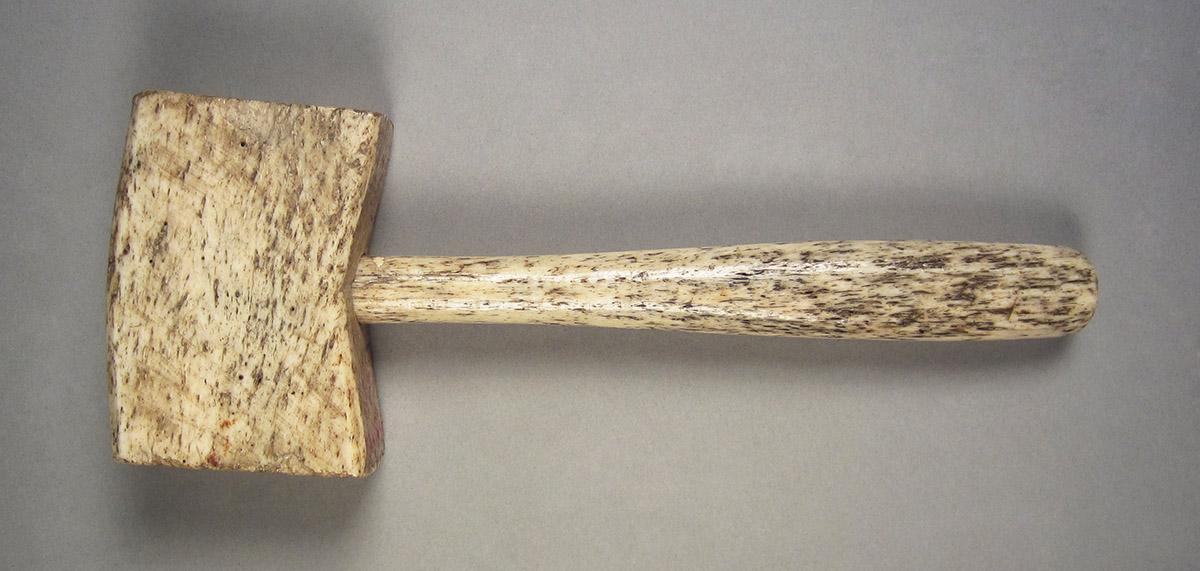 1957.0026.276, Mallet, side 1