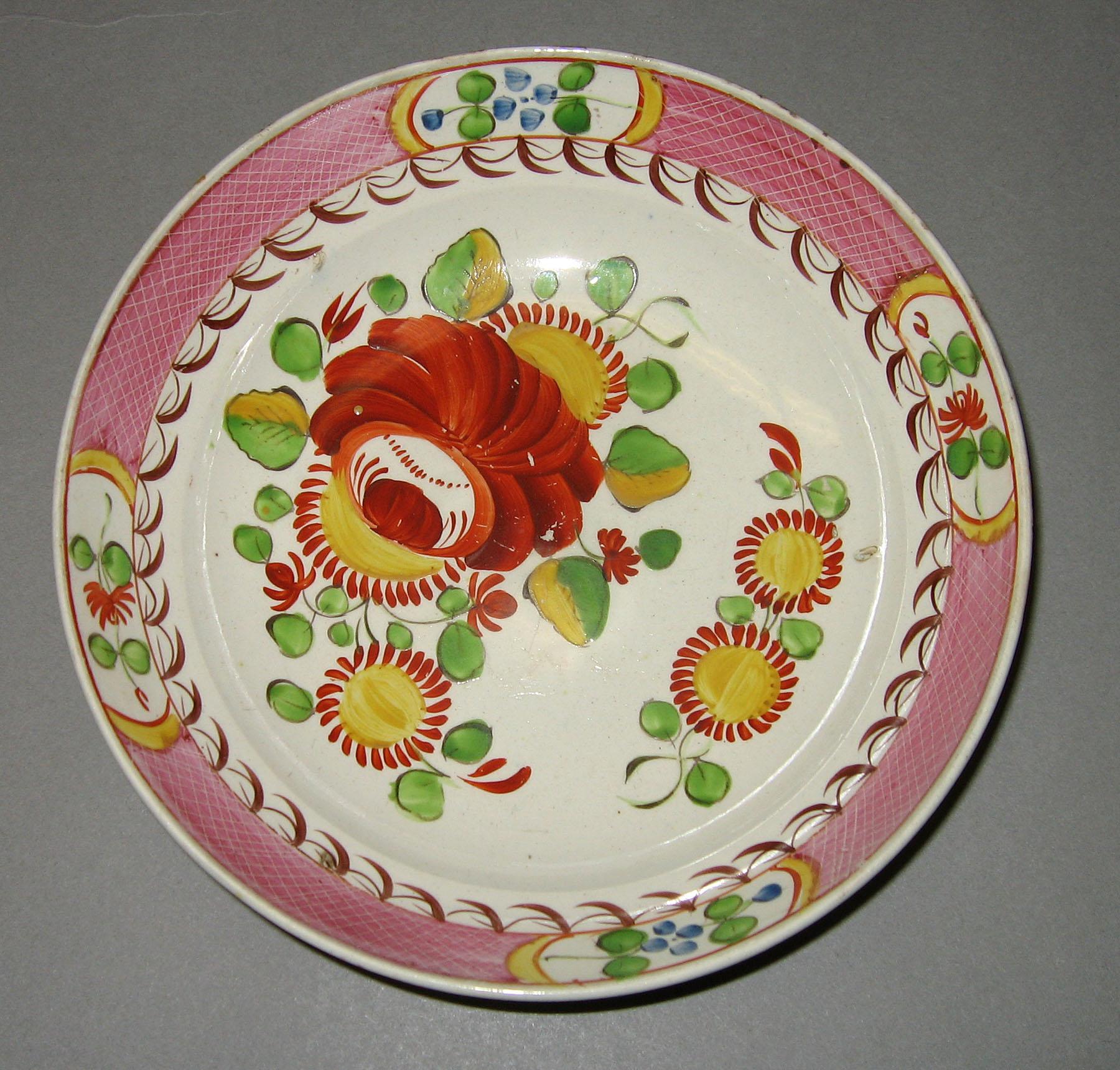 1967.1018 King's Rose pattern saucer