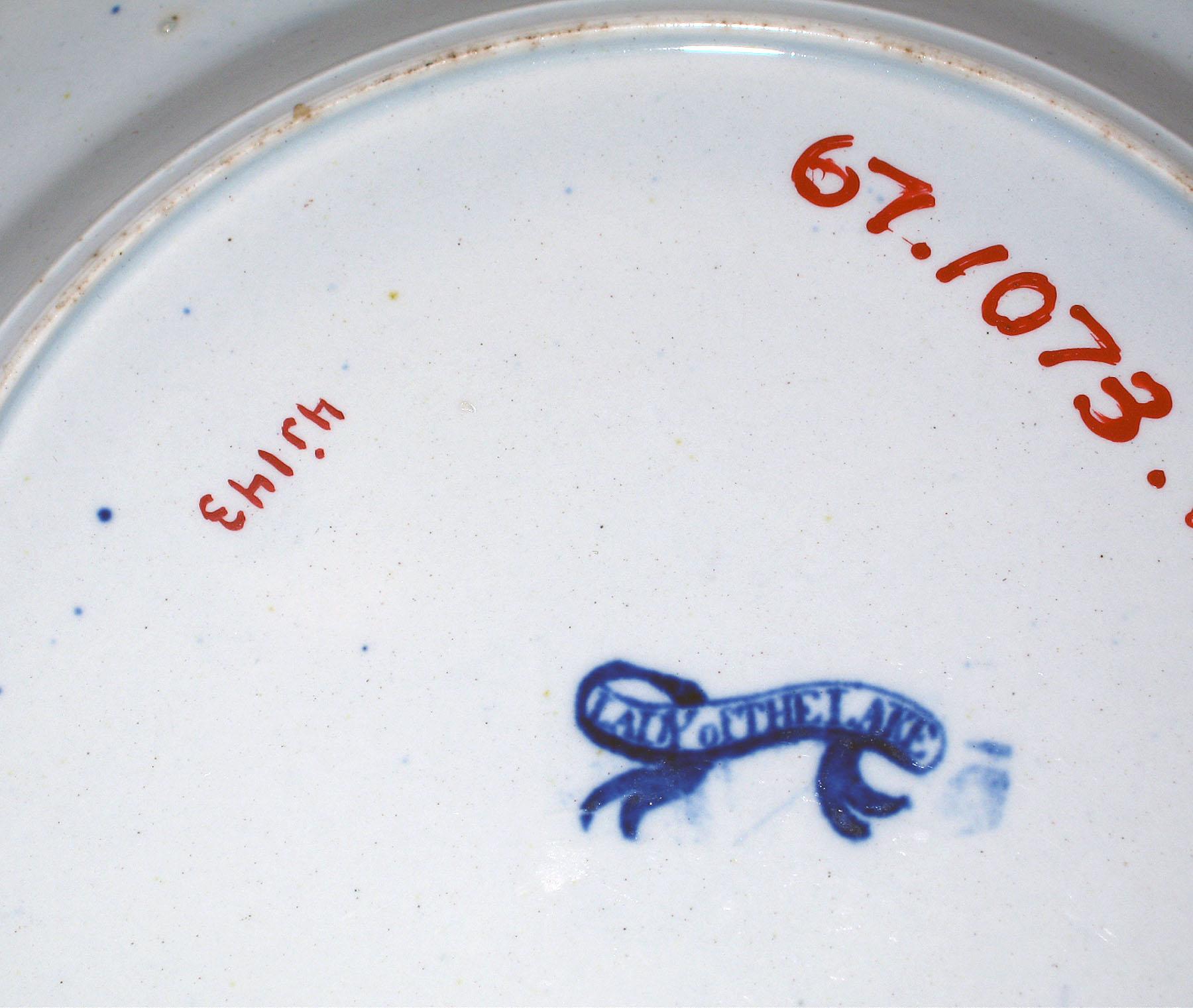 1967.1073.001 Pearlware plate (mark)