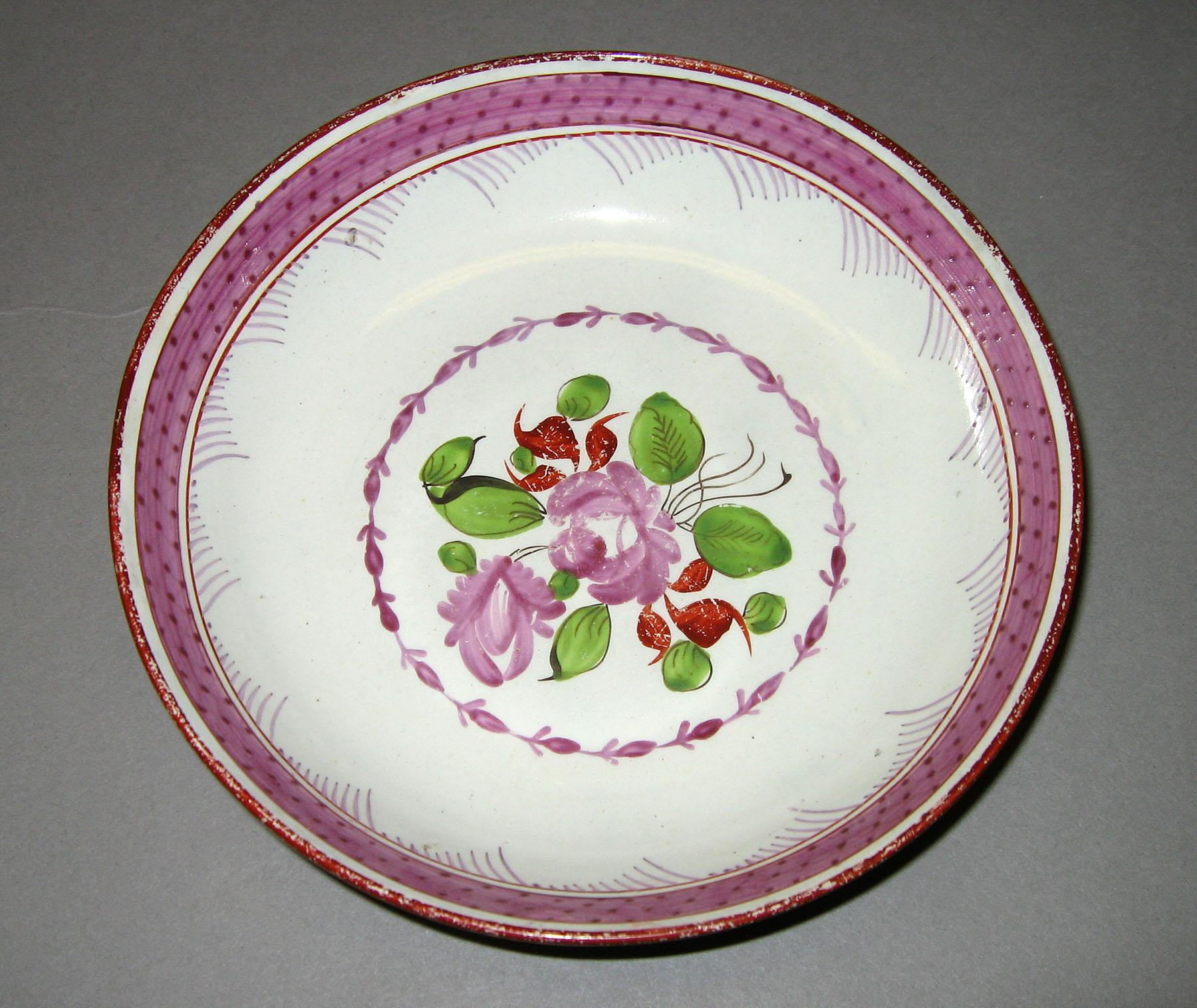1967.1075.005 Saucer