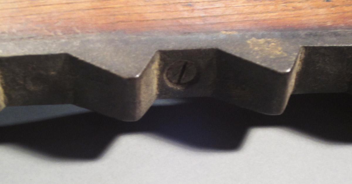 1957.0026.286, Wheelwright's jack, tooth detail