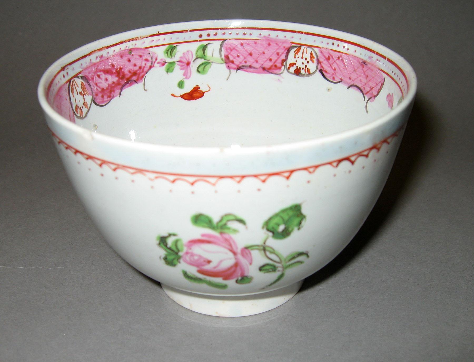1967.1080.002 Teabowl