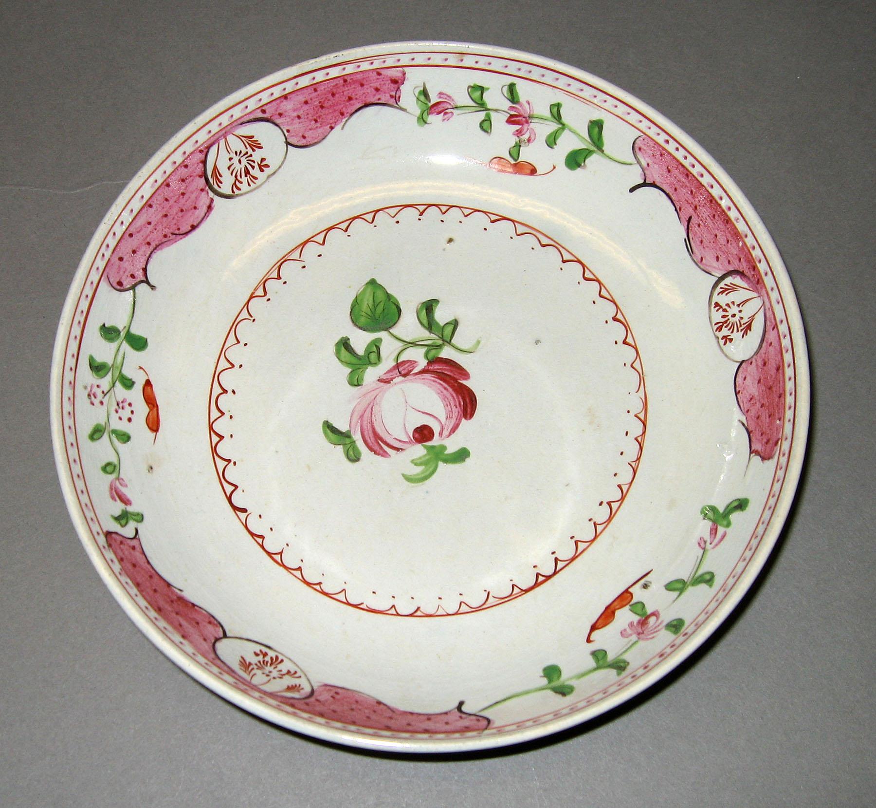 1967.1080.002 B Saucer