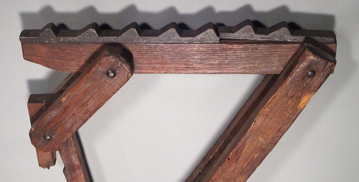 1957.0026.287, Wheelwright's jack, top detail
