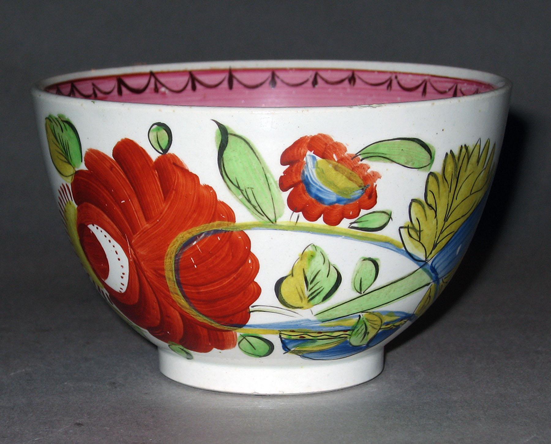 1967.1091.004 Pearlware teabowl