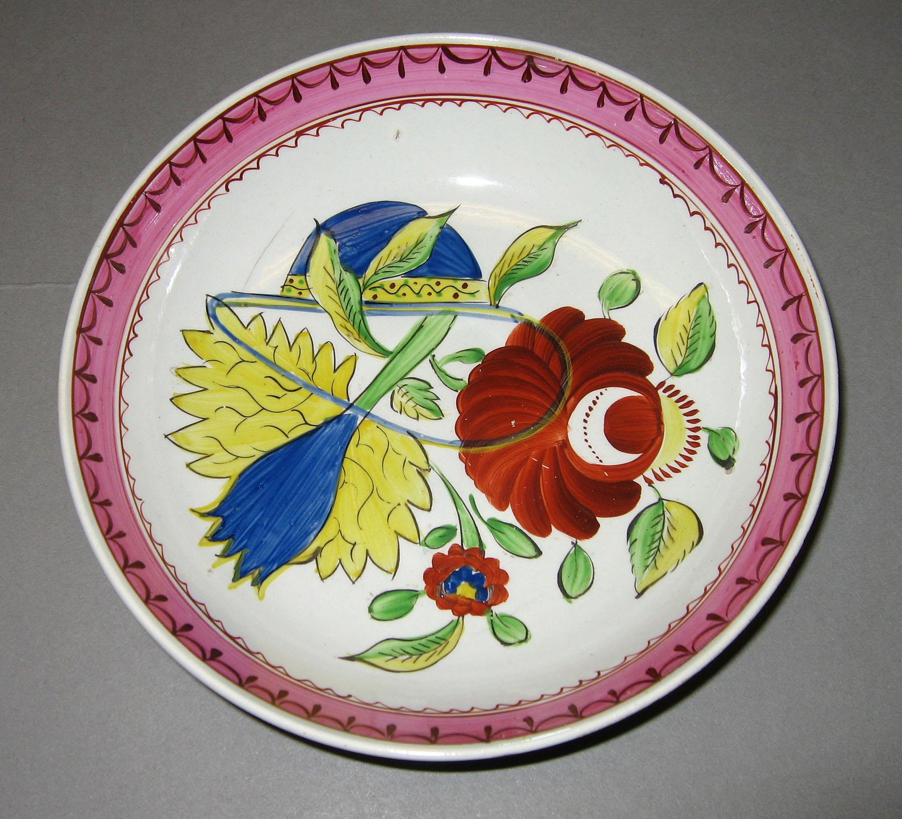1967.1092.003 Oyster pattern saucer
