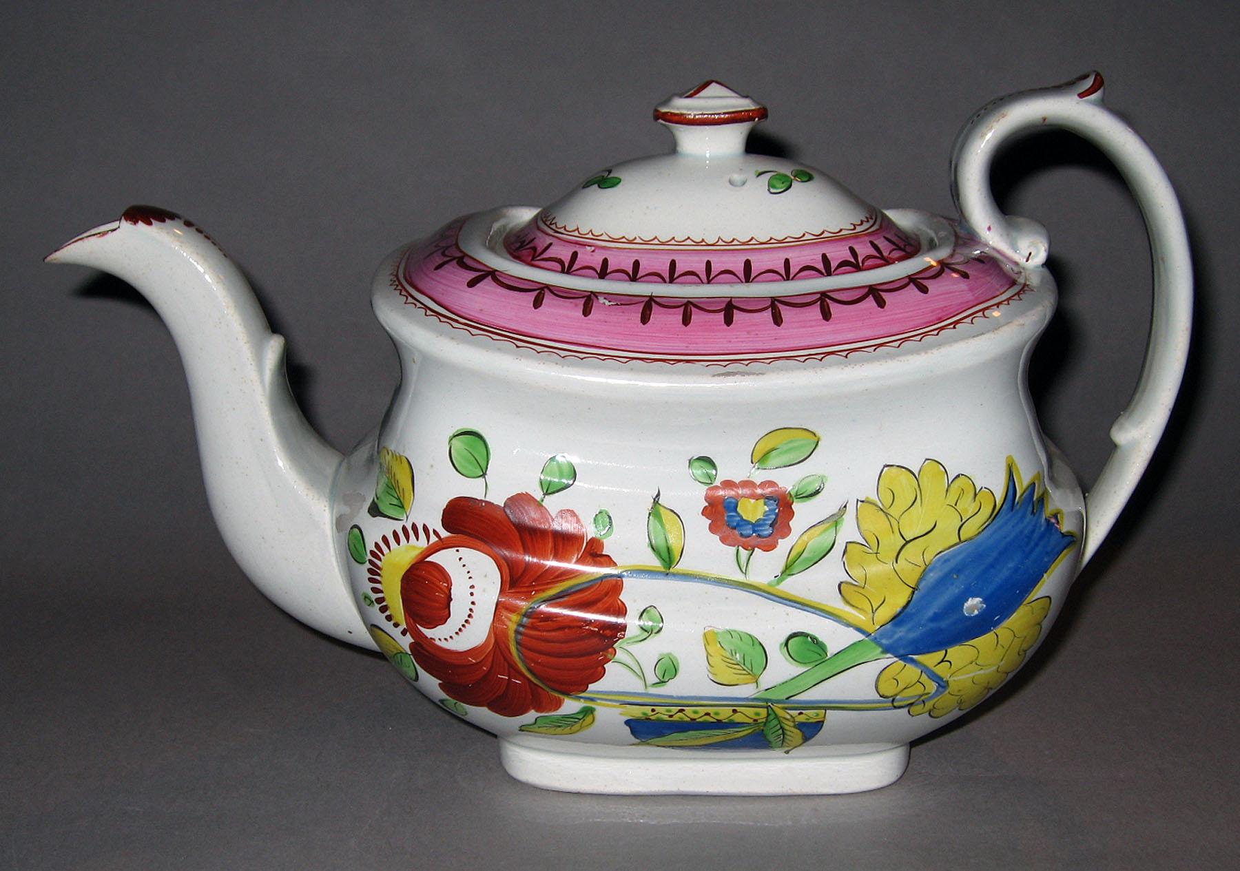 1967.1095 A, B Pearlware teapot