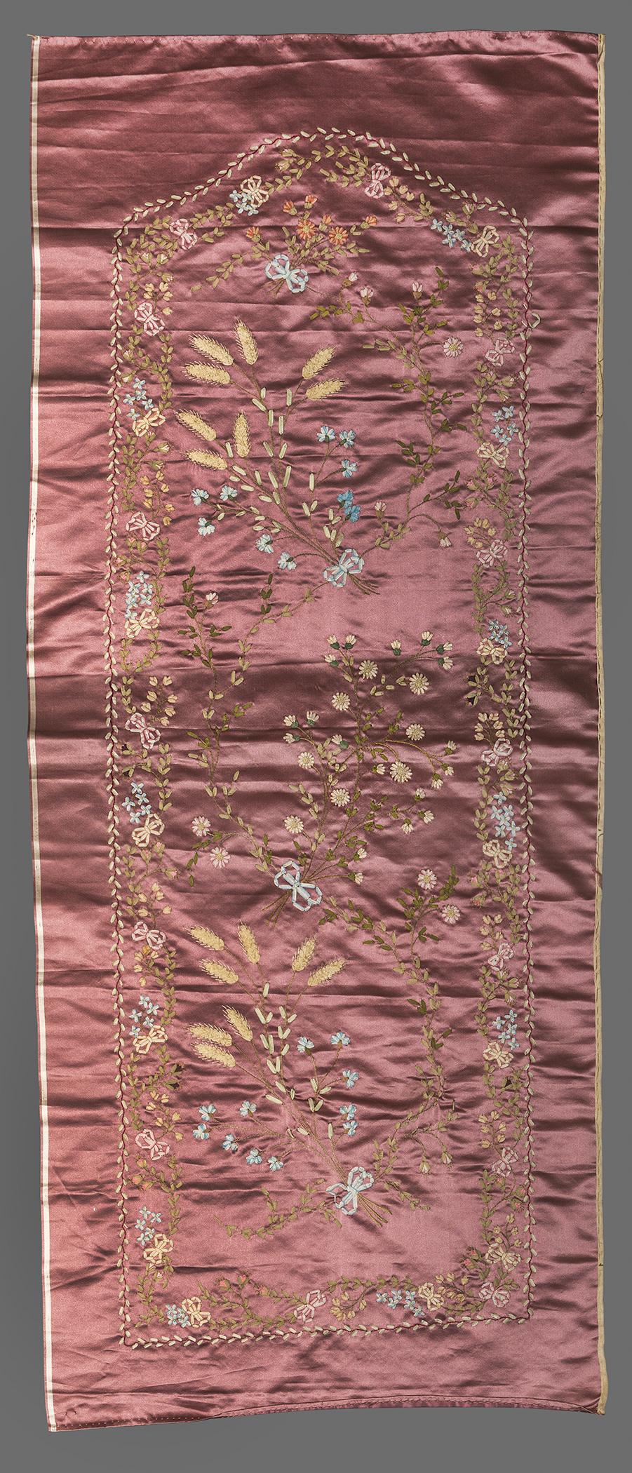 1967.1103.002 Textile, embroidered, view 1