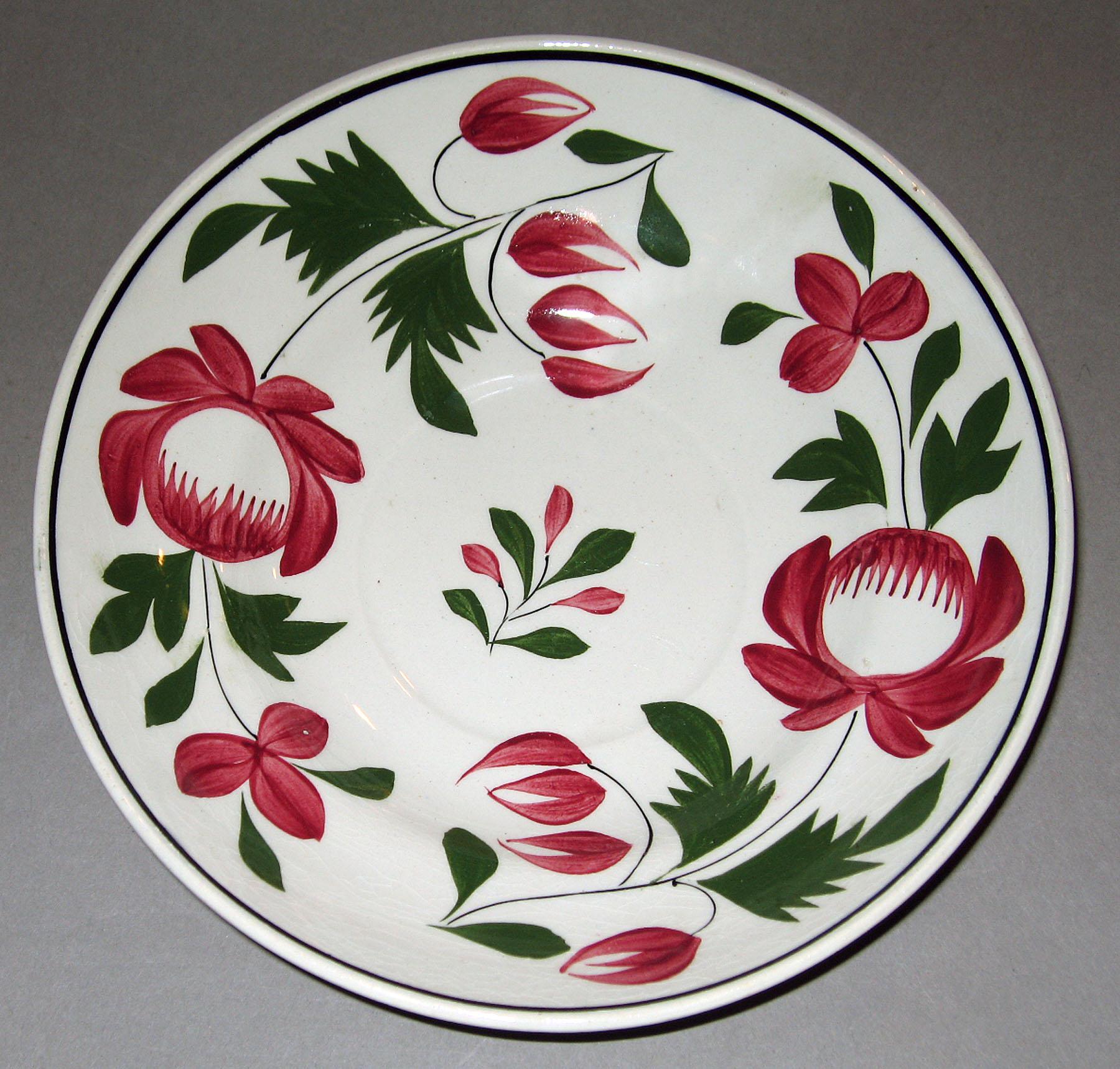 1967.1114.002 Pearlware saucer