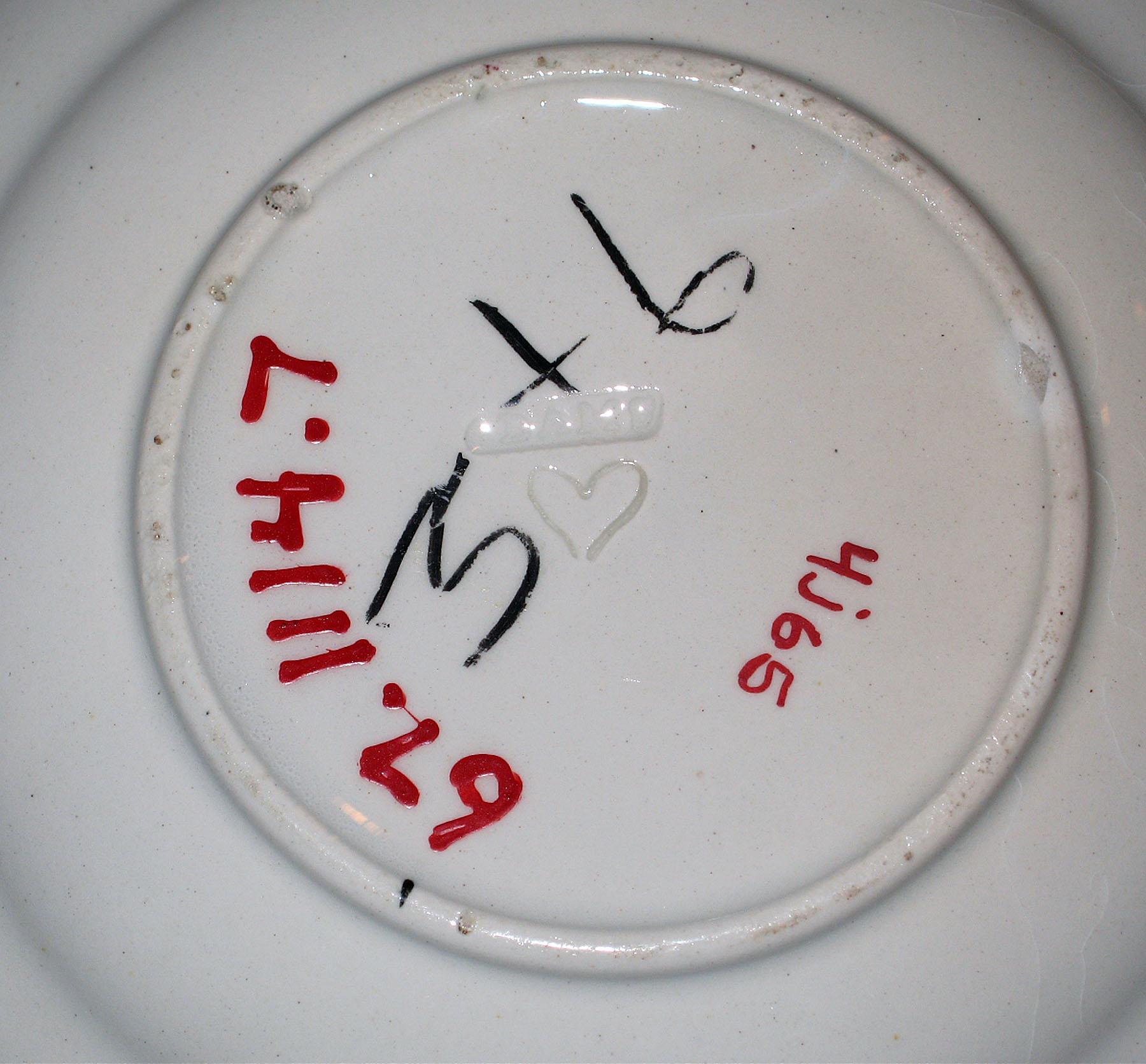 1967.1114.007 Pearlware saucer (mark)