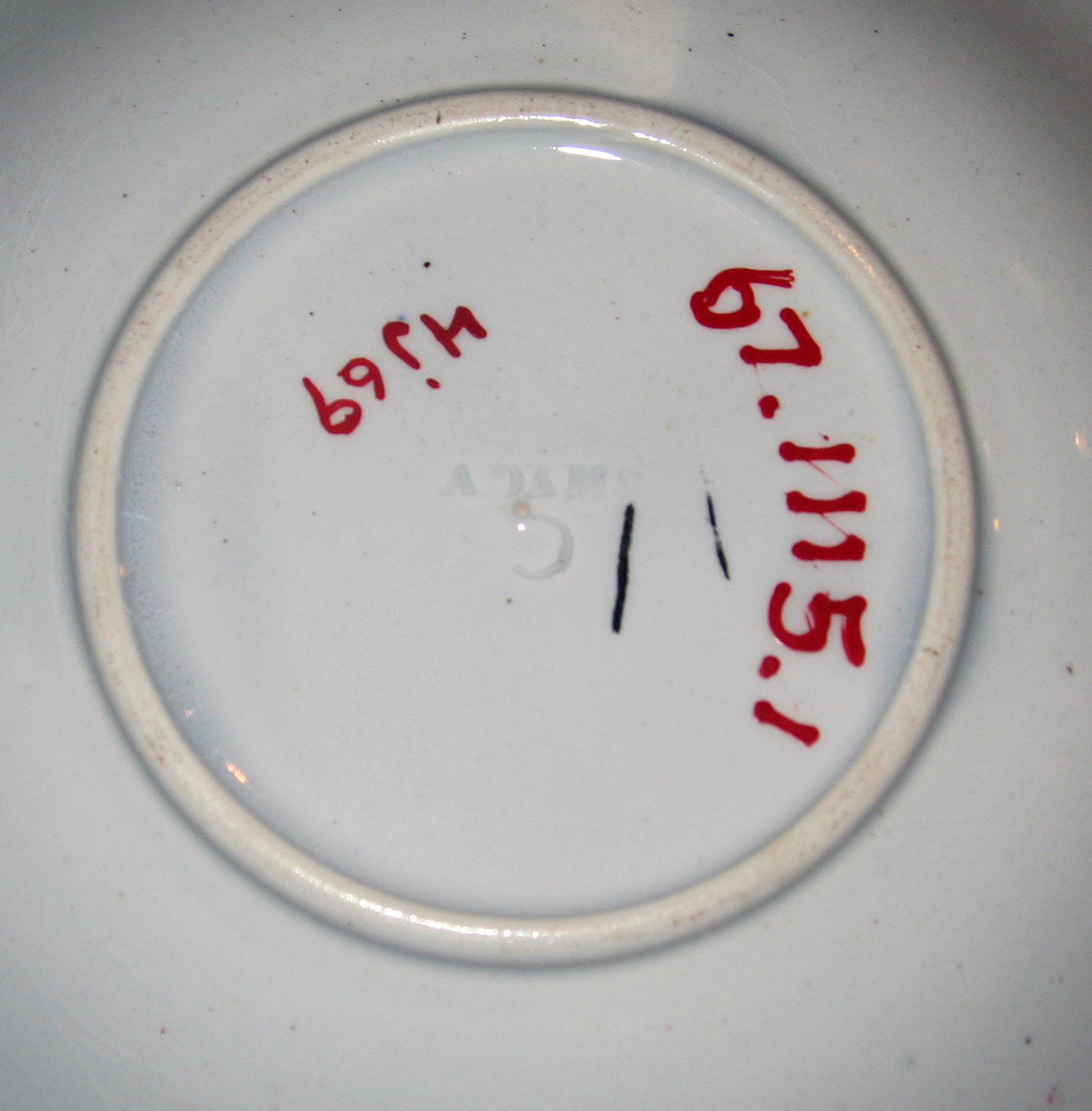 1967.1115.001 Pearlware saucer (mark)