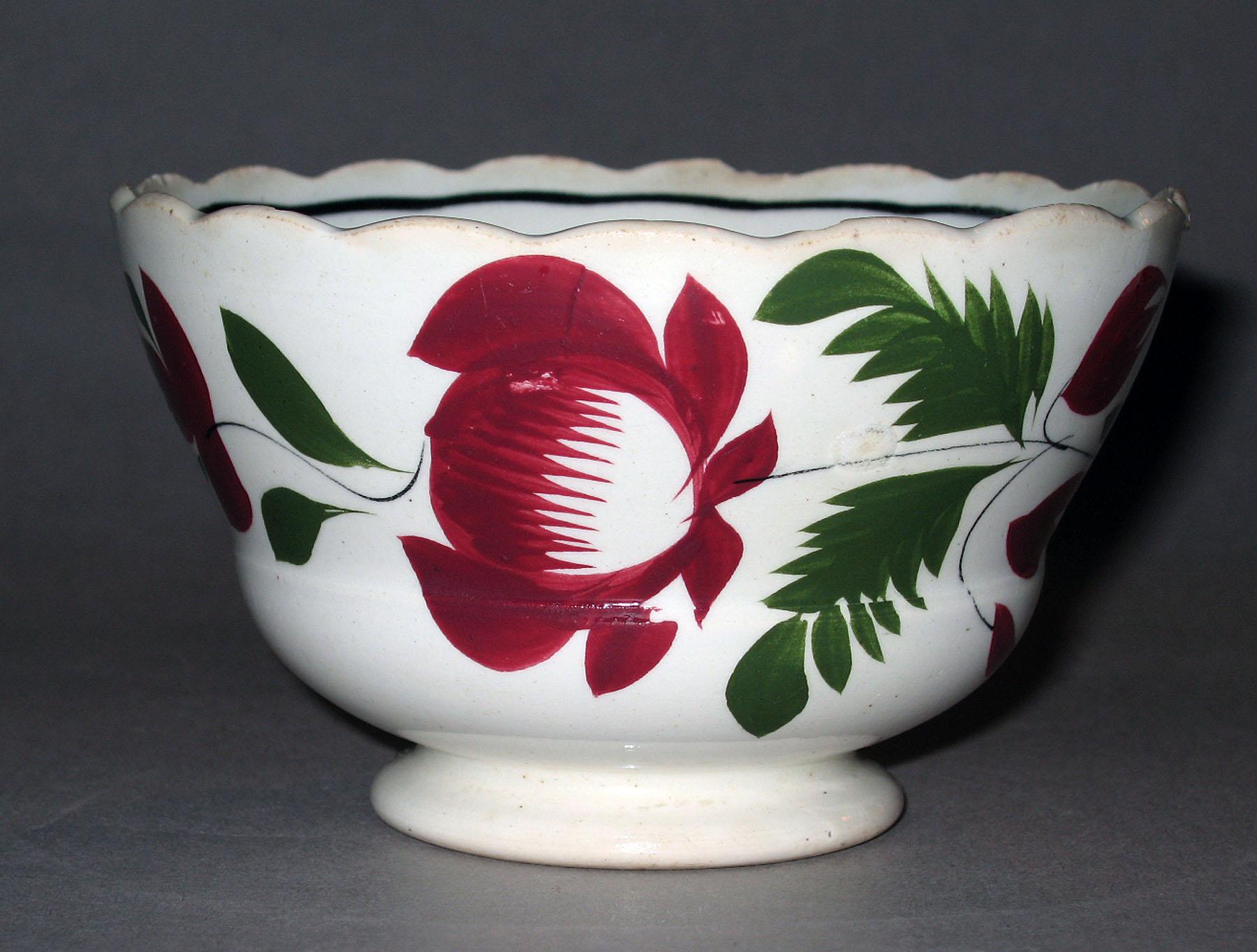 1967.1116.001 Pearlware teabowl