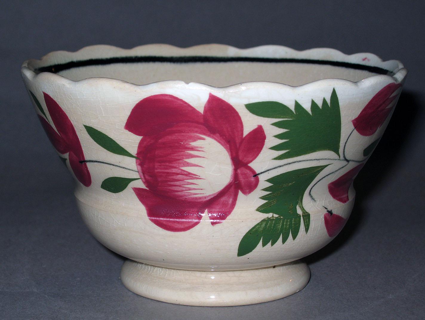 1967.1116.002 Pearlware teabowl