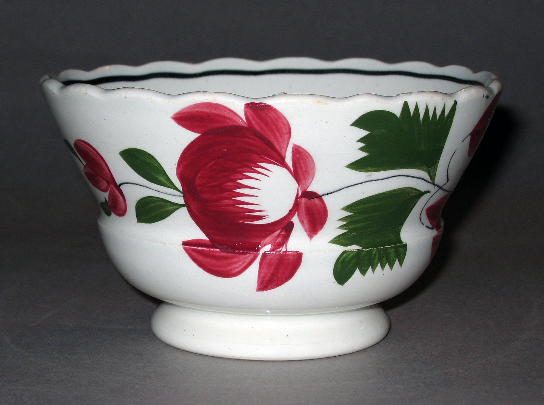 1967.1116.004 Pearlware teabowl