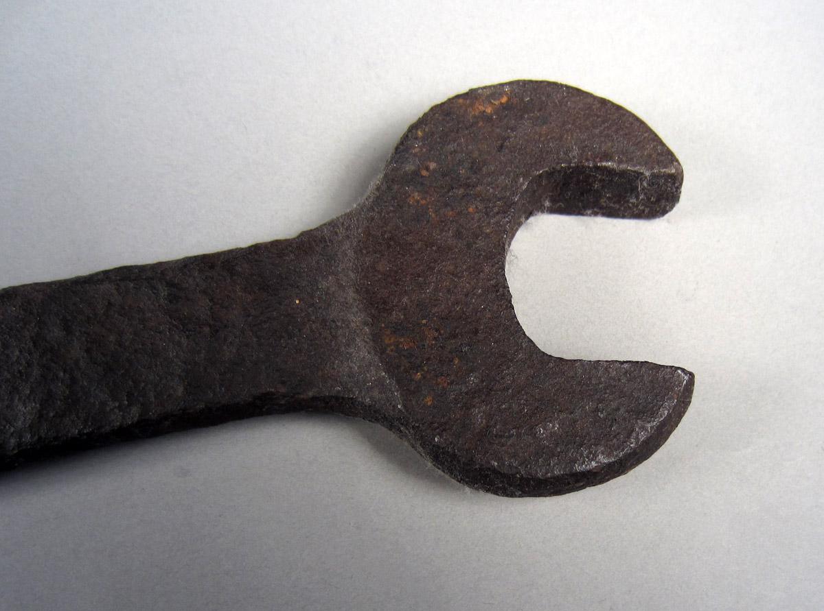 1957.0026.295 Wrench, Head