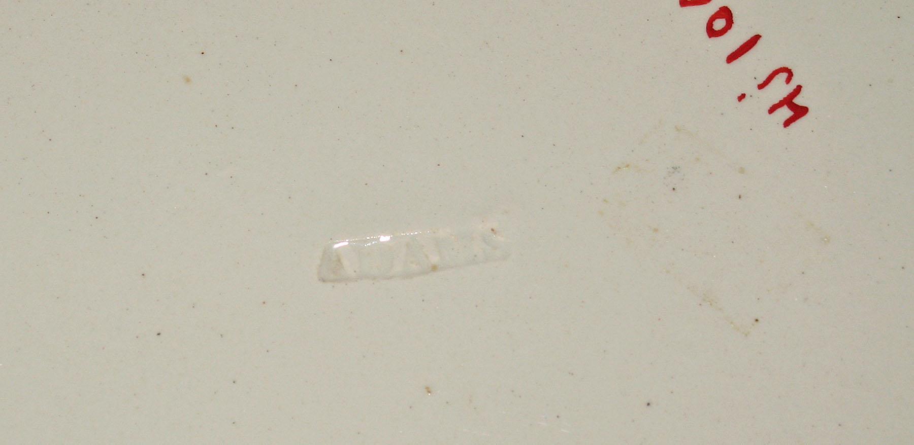 1967.1145 Earthenware platter, details