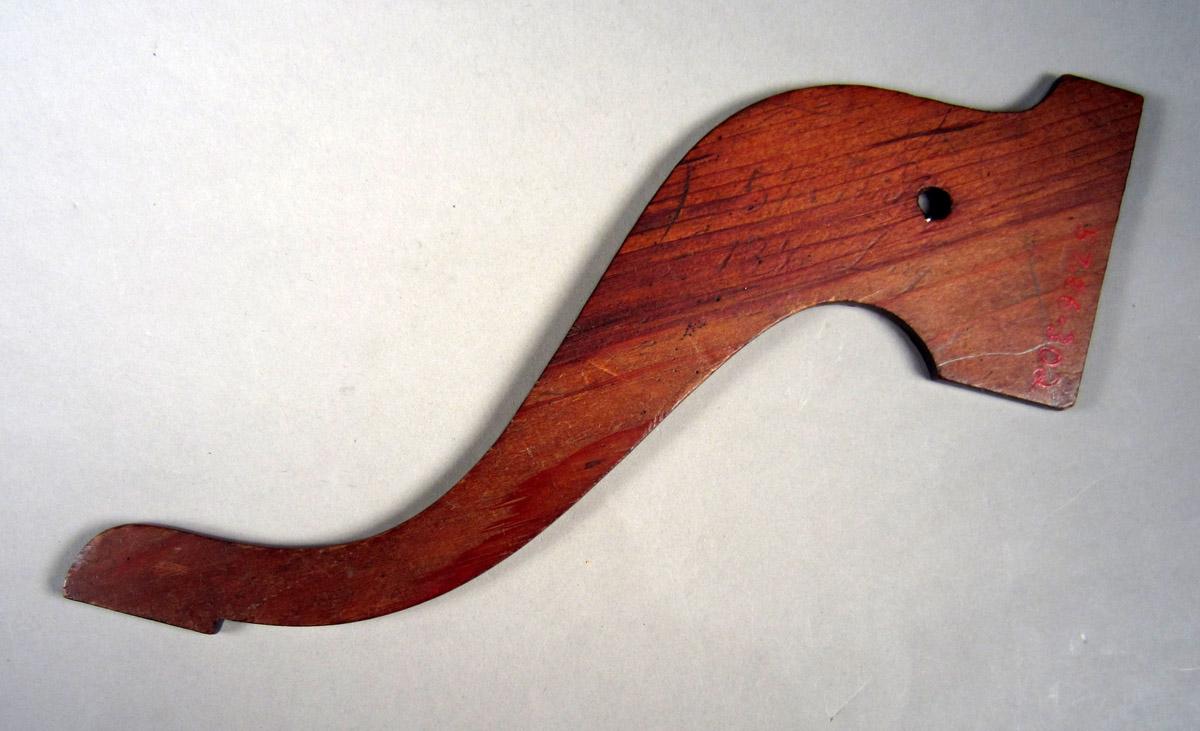 1957.0026.302 Template (leg), View 1