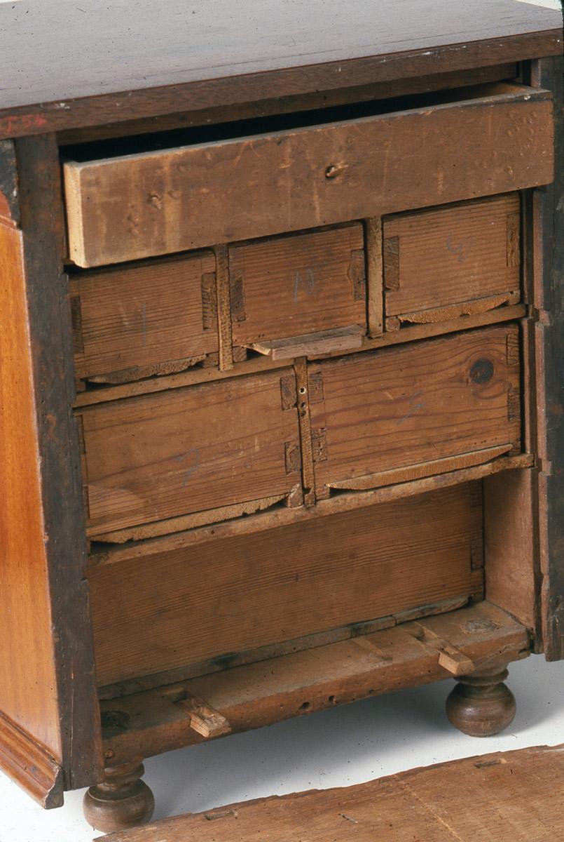 1967.1183 Chest of drawers, Spice box or chest (view 4)
