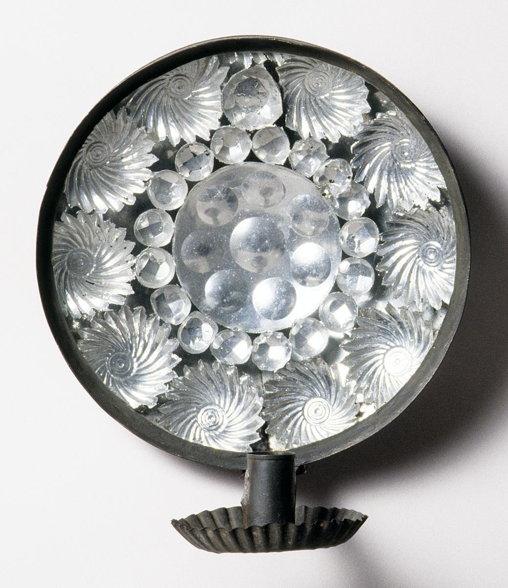 1967.1189 Sconce