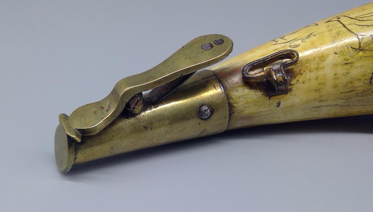 1967.1260 Powder horn, detail 1