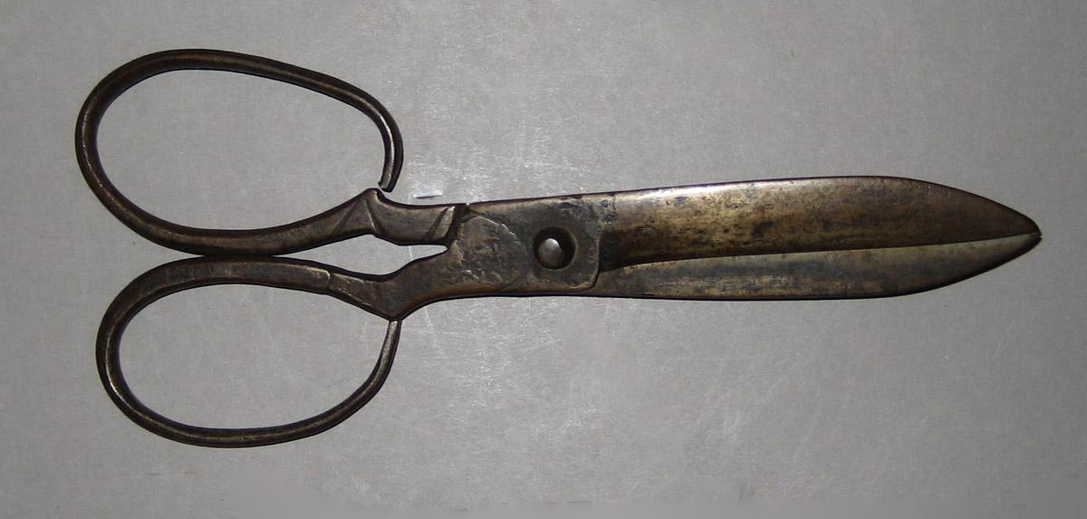 1967.1272 Scissors