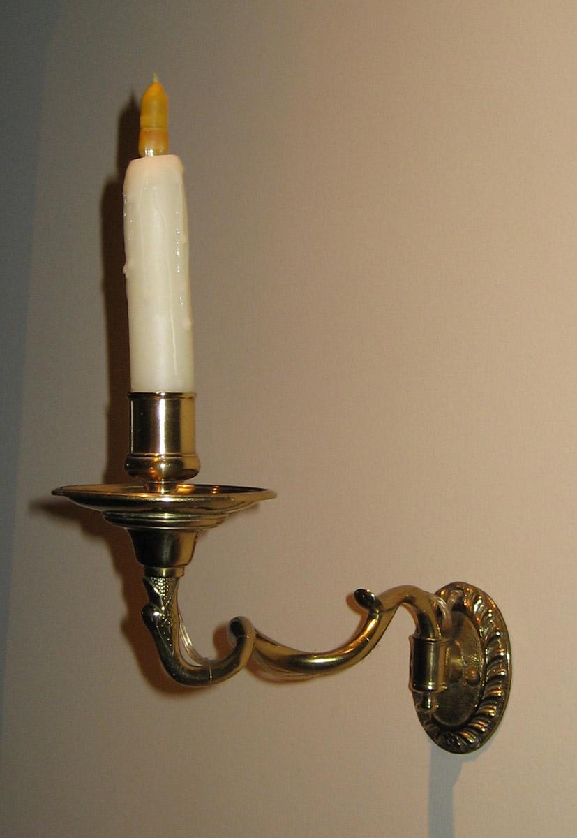 1952.0222.002 Sconce