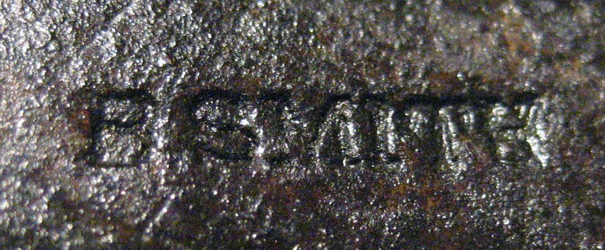 1967.1298 Sugar nippers (mark)