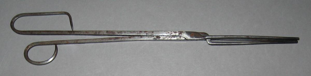 1967.1300 Curling Iron
