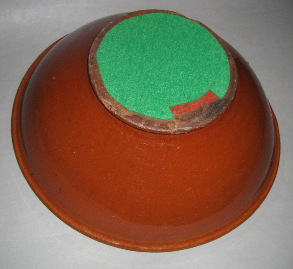 1967.1353 Bowl (bottom)