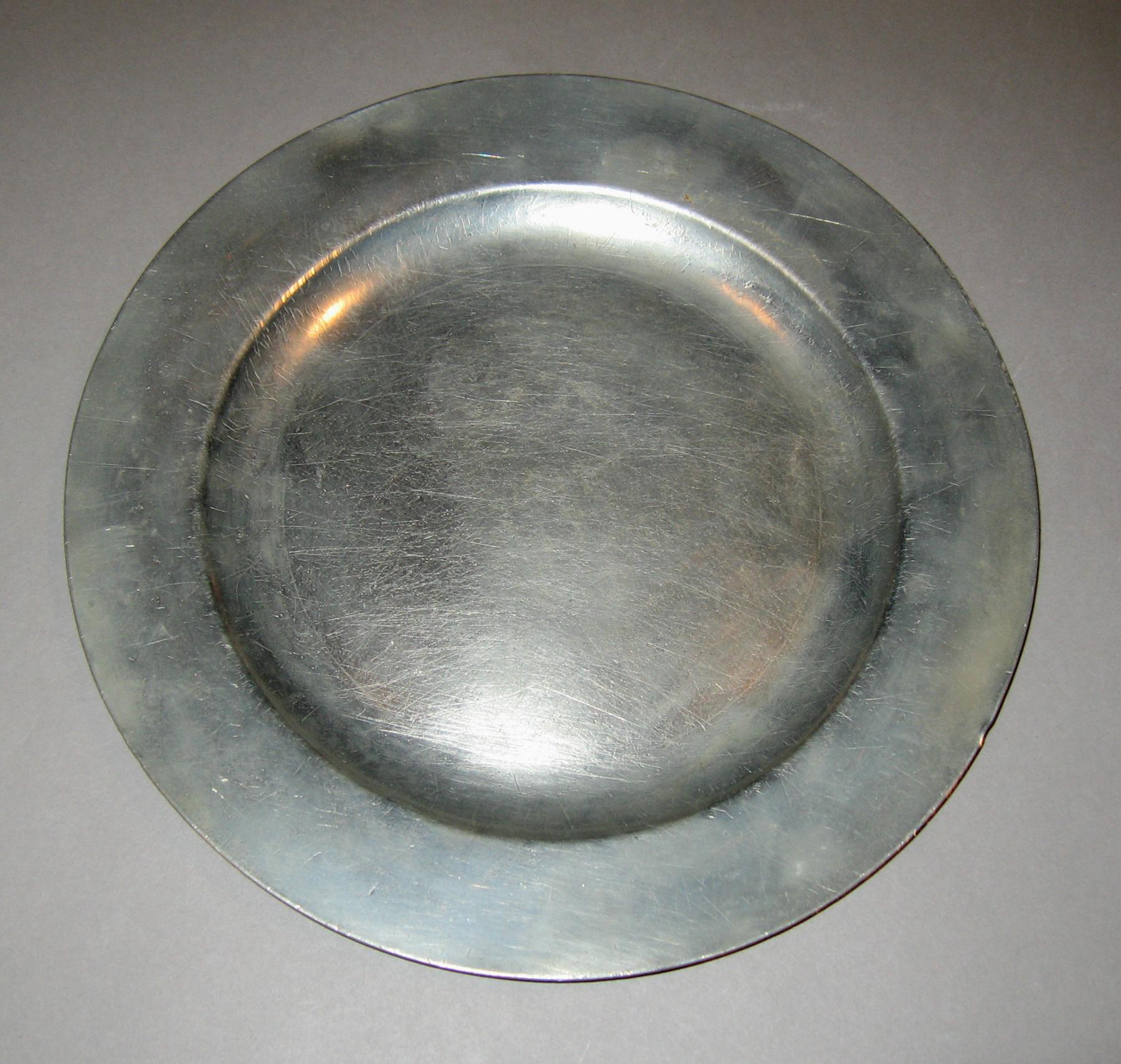 1967.1367 Pewter plate