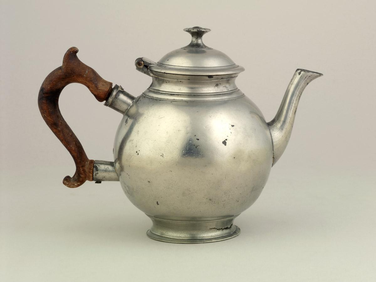 1967.1370 Kettle