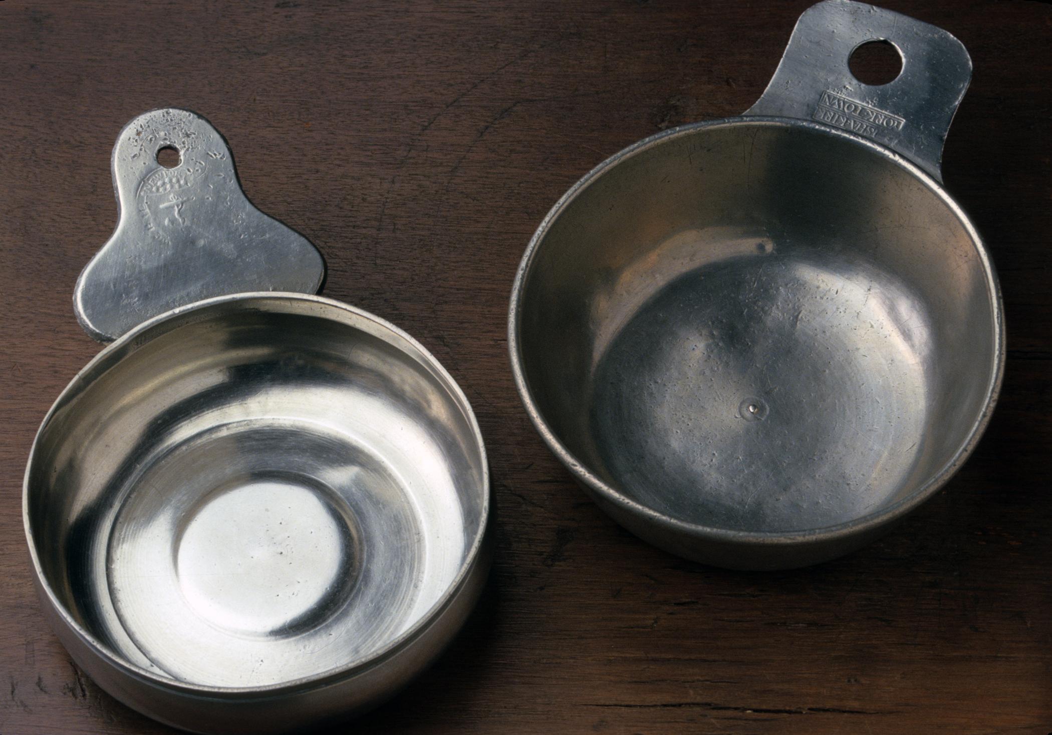 1967.1371 and 1967.1374 Pewter porringers