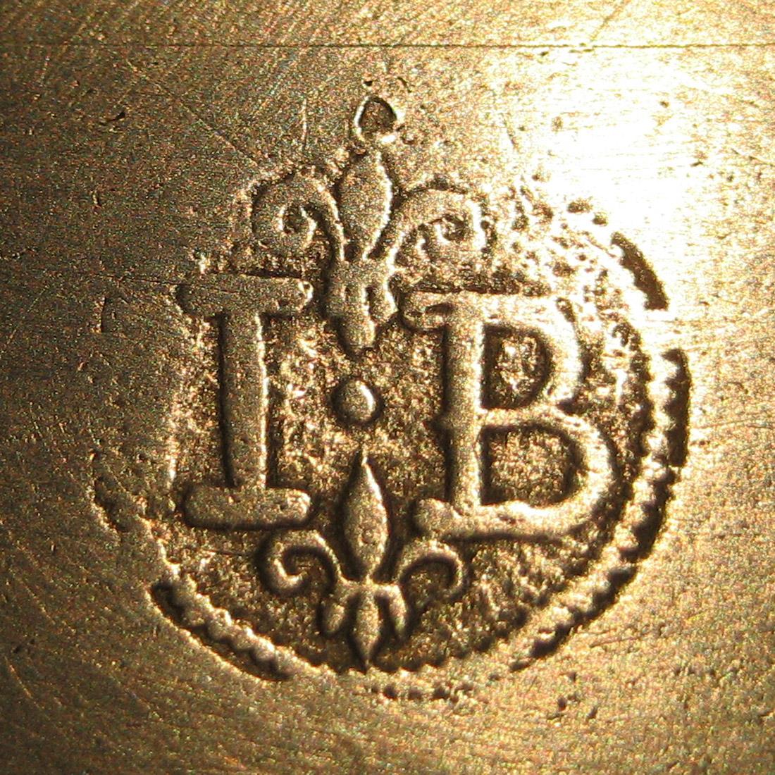 1967.1372 Porringer (mark)