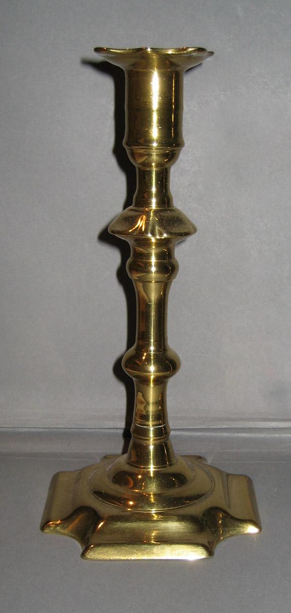 1967.1381.001 Candlestick