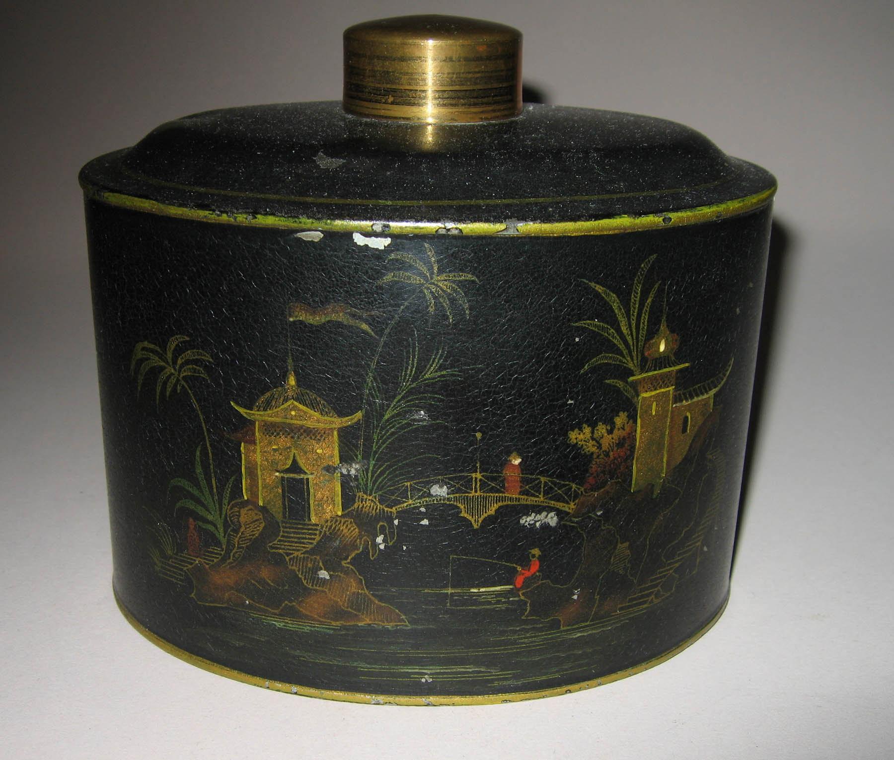 1967.1400 tea caddy view 2