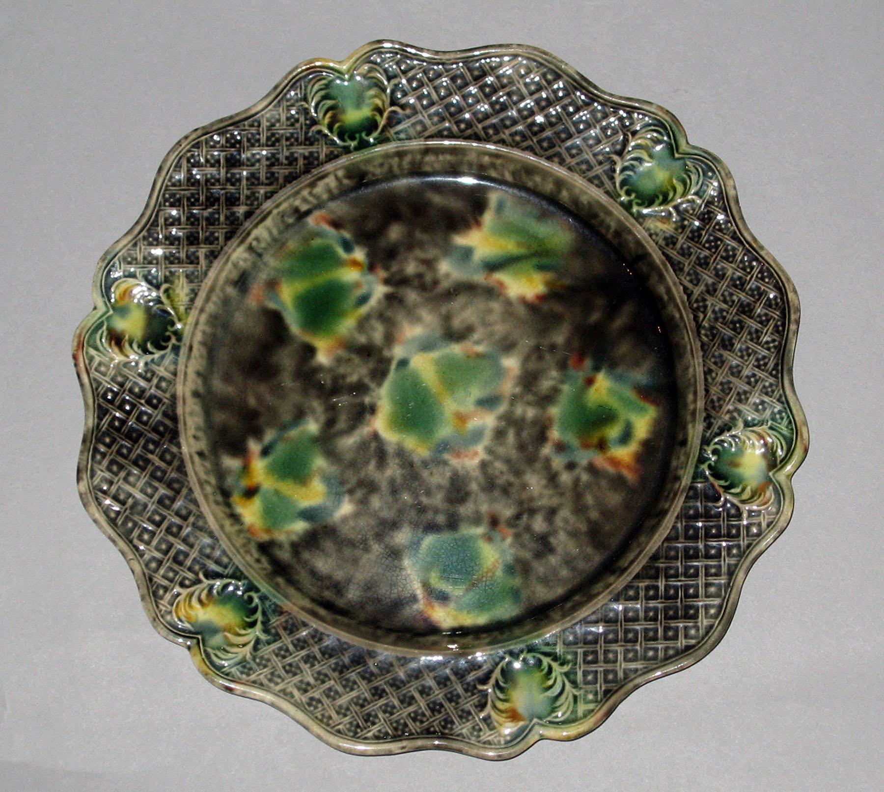1967.1415.001 Creamware plate
