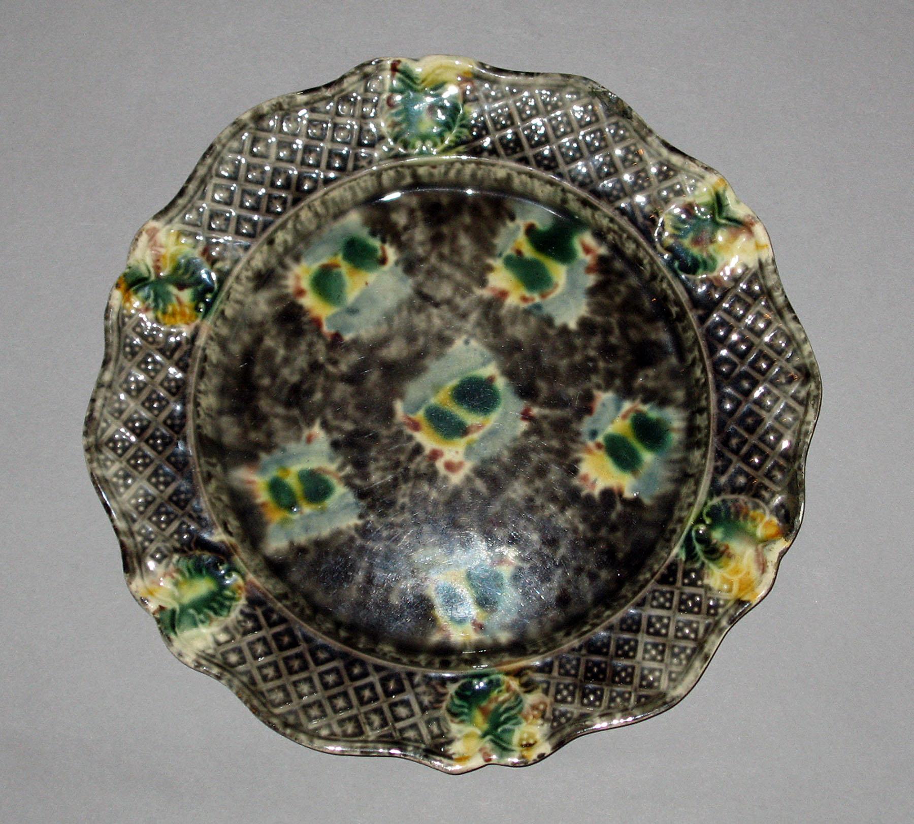 1967.1416.001 Creamware plate