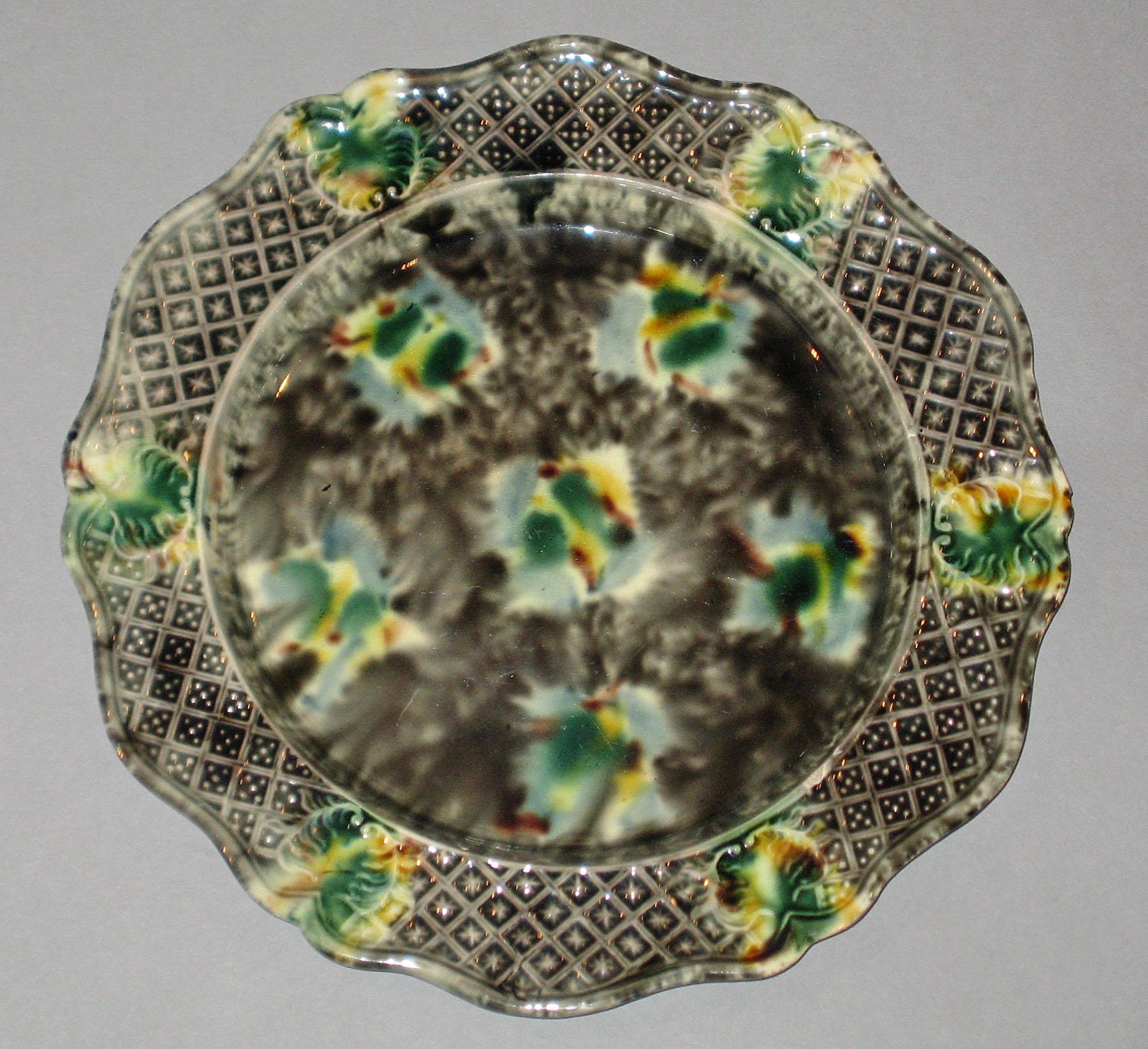 1967.1416.002 Creamware plate