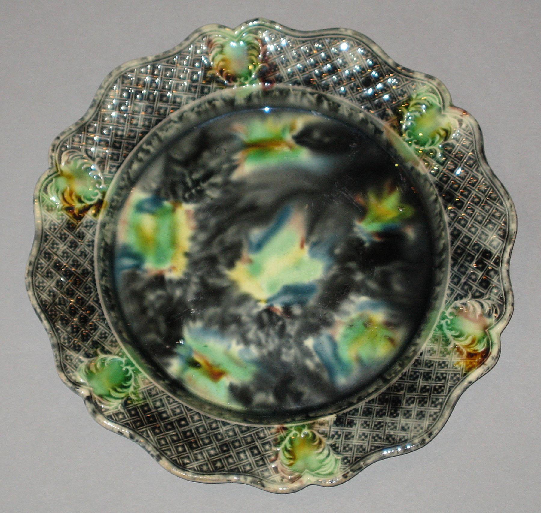 1967.1417.001 Creamware plate