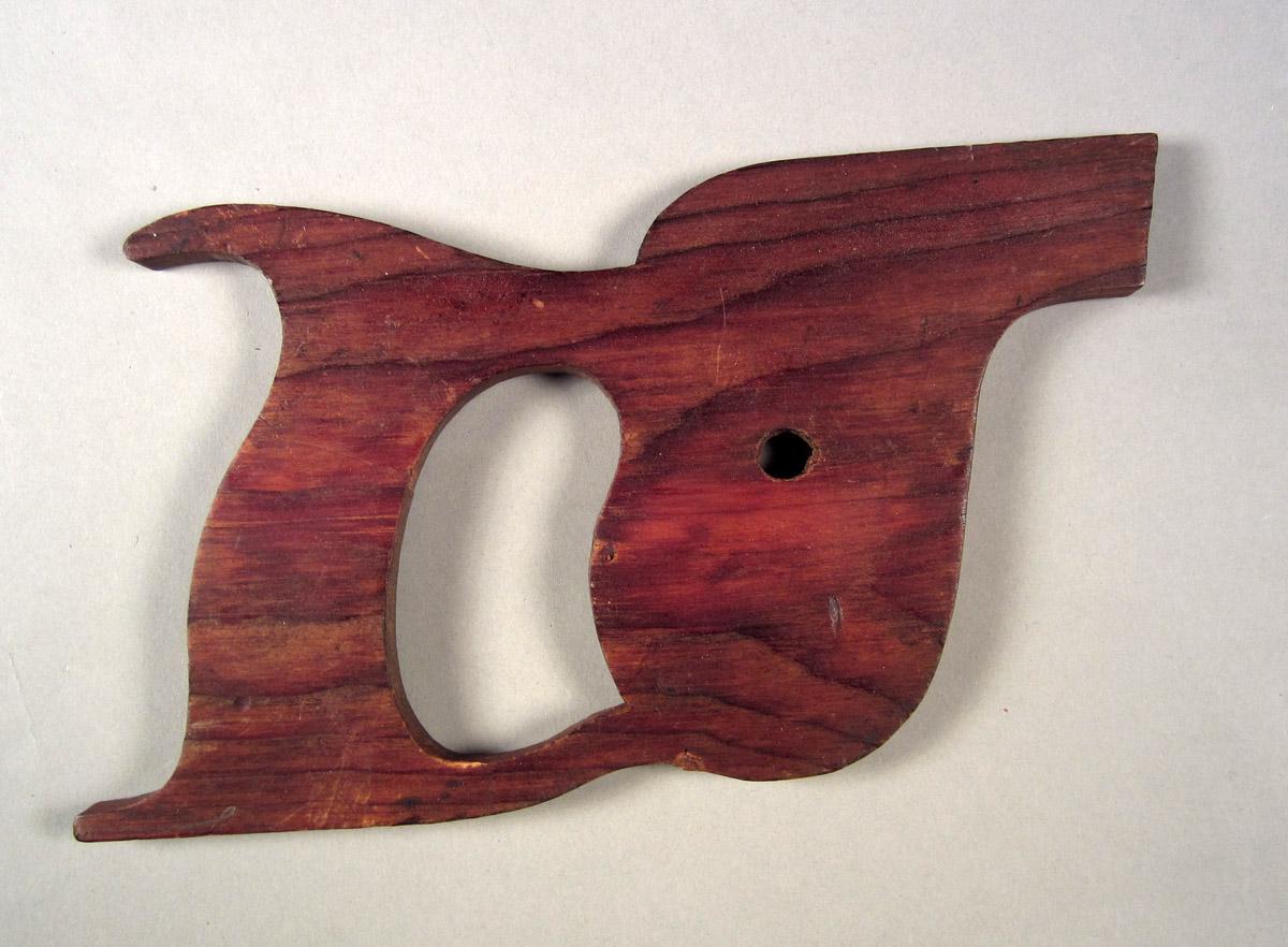 1957.0026.326 Saw handle template, View 1